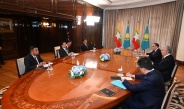 SAC Chairman Prime Minister Senior General Min Aung Hlaing meets Kazakhstani President H.E. Mr. Kassym-Jomart Tokayev