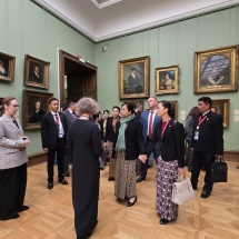 နိုင်ငံတော်စီမံအုပ်ချုပ်ရေးကောင်စီဥက္ကဋ္ဌ နိုင်ငံတော်ဝန်ကြီးချုပ် ဗိုလ်ချုပ် မှူးကြီးမင်းအောင်လှိုင်၏ဇနီး ဒေါ်ကြူကြူလှ BRICS အမျိုးသမီးစီးပွားရေး မဟာမိတ်အဖွဲ့ ရုရှားဖက်ဒရေးရှင်းနိုင်ငံဆိုင်ရာဥက္ကဋ္ဌ Ms. Anna Nesterova နှင့် တွေ့ဆုံဆွေးနွေး