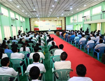 Chairman of State Administration Council Prime Minister Senior General Min Aung Hlaing meets district and township level departmental officials, local elders and MSME entrepreneurs from Meiktila District, Mandalay Region, and discusses regional development