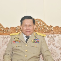 “ဗိုလ်ချုပ်မျှော်မှန်းခဲ့တဲ့လမ်းကြောင်းအတိုင်း တိုင်းသူပြည်သားအားလုံး တိုင်းရင်းသားညီ အစ်ကိုမောင်နှမအားလုံး စည်းစည်းလုံးလုံး ညီညီညွတ်ညွတ်နဲ့လုပ်ကိုင်သွားကြဖို့လိုပါတယ် ”