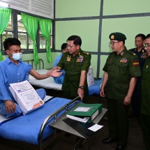 Chairman of State Administration Council Commander-in-Chief of Defence Services Senior General Min Aung Hlaing visit officers, other ranks receiving treatments at defence services hospital in Meiktila, attends to their needs
