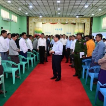 နိုင်ငံတော်စီမံအုပ်ချုပ်ရေးကောင်စီဥက္ကဋ္ဌ နိုင်ငံတော်ဝန်ကြီးချုပ် ဗိုလ်ချုပ်မှူးကြီးမင်းအောင်လှိုင် မန္တလေးတိုင်းဒေသကြီး၊ မိတ္ထီလာခရိုင်အတွင်းရှိ ခရိုင်၊ မြို့နယ်အဆင့် ဌာနဆိုင်ရာတာဝန်ရှိသူများ၊ မြို့မိမြို့ဖများနှင့် MSME လုပ်ငန်းရှင်များအားတွေ့ဆုံ၍ ဒေသဖွံ့ဖြိုးတိုးတက်ရေးဆိုင်ရာများ ဆွေးနွေးပြောကြား