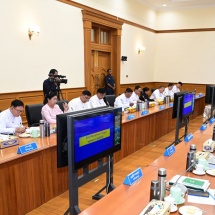 နိုင်ငံတော်စီမံအုပ်ချုပ်ရေးကောင်စီဥက္ကဋ္ဌ နိုင်ငံတော်ဝန်ကြီးချုပ် ဗိုလ်ချုပ်မှူးကြီးမင်းအောင်လှိုင် နိုင်ငံတော်၏စီးပွားရေးတိုးတက်စေရန်အတွက် လုပ်ငန်းညှိနှိုင်းအစည်းအဝေးသို့ တက်ရောက်အမှာစကားပြောကြား