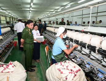 တပ်မတော်ချည်မျှင်နှင့် အထည်စက်ရုံ (မိတ္ထီလာ) နှင့် အမှတ်(၃) ဘိလပ်မြေစက်ရုံ (တန် ၁၂၀၀)တို့၏ ကုန်ထုတ်စွမ်းအားမြှင့်တင်ဆောင်ရွက်နေမှုအခြေအနေများအား သွားရောက်ကြည့်ရှုစစ်ဆေး