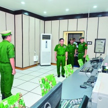 နိုင်ငံတော်လုံခြုံရေးနှင့်အေးချမ်းသာယာရေးကော်မရှင်ဥက္ကဋ္ဌတပ်မတော်ကာကွယ်ရေးဦးစီးချုပ်ဗိုလ်ချုပ်မှူးကြီးမင်းအောင်လှိုင်တပ်မတော်ရုပ်မြင်သံကြားထုတ်လွှင့်ရေးတပ်(မှော်ဘီ)သို့ သွားရောက်ကြည့်ရှုစစ်ဆေး