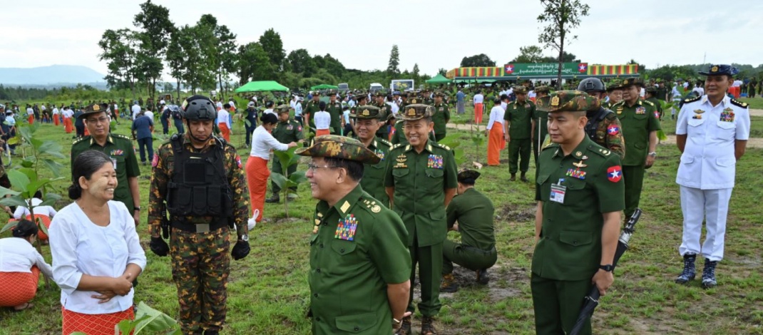 ကာကွယ်ရေးဦးစီးချုပ်ရုံး(ကြည်း၊ ရေ၊ လေ) မိသားစုများ၏ ၂၀၂၅ ခုနှစ် တတိယအကြိမ် မိုးရာသီသစ်ပင်စိုက်ပျိုးပွဲကျင်းပပြုလုပ်  “နိုင်ငံတော်သာယာဖို့ သဘာဝပတ်ဝန်းကျင်ထိန်းကြစို့”ဆိုသည့်ဆောင်ပုဒ်အား အထူးအလေးအနက်ထားဆောင်ရွက်