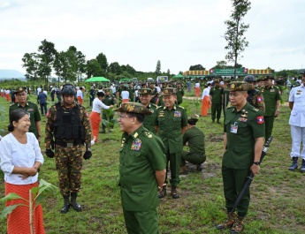 ကာကွယ်ရေးဦးစီးချုပ်ရုံး(ကြည်း၊ ရေ၊ လေ) မိသားစုများ၏ ၂၀၂၅ ခုနှစ် တတိယအကြိမ် မိုးရာသီသစ်ပင်စိုက်ပျိုးပွဲကျင်းပပြုလုပ်  “နိုင်ငံတော်သာယာဖို့ သဘာဝပတ်ဝန်းကျင်ထိန်းကြစို့”ဆိုသည့်ဆောင်ပုဒ်အား အထူးအလေးအနက်ထားဆောင်ရွက်