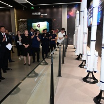 Acting President of the Republic of the Union of Myanmar, Chairman of State Security and Peace Commission of the Republic of the Union of Myanmar, Senior General Min Aung Hlaing and high-level Myanmar delegation visit Harbin Institute of Technology and Harbin Electric Corporation