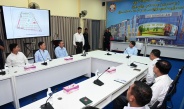Acting President of the Republic of the Union of Myanmar, Chairman of State Security and Peace Commission of the Republic of the Union of Myanmar, Senior General Min Aung Hlaing inspects PyinOoLwin railway station and new six-storey modern Thumingala market (Nyandaw market) project 