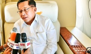 Acting President and SSPC Chairman of the Republic of the Union of Myanmar Senior General Min Aung Hlaing replies to questions raised by media aboard the special aircraft
