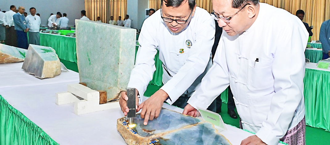 Acting President of the Republic of the Union of Myanmar,Chairman of State Security and Peace Commission, Senior General Min Aung Hlaing attends opening ceremony of 60th Myanmar Gem Emporium