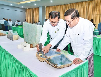 Acting President of the Republic of the Union of Myanmar,Chairman of State Security and Peace Commission, Senior General Min Aung Hlaing attends opening ceremony of 60th Myanmar Gem Emporium