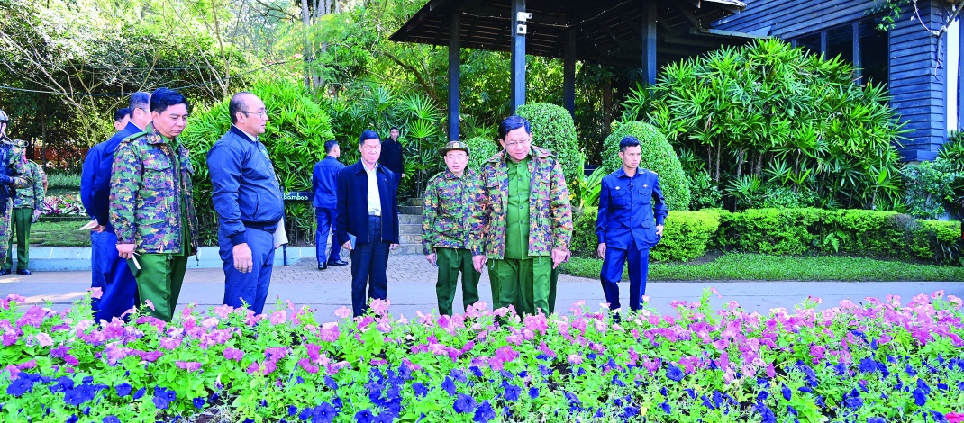 ပြည်ထောင်စုသမ္မတမြန်မာနိုင်ငံတော် ယာယီသမ္မတ နိုင်ငံတော်လုံခြုံရေးနှင့် အေးချမ်းသာယာရေး ကော်မရှင်ဥက္ကဋ္ဌ ဗိုလ်ချုပ်မှူးကြီးမင်းအောင်လှိုင် ပြင်ဦးလွင်မြို့၊ အမျိုးသားကန်တော်ကြီး ဥယျာဉ် ထိန်းသိမ်းဆောင်ရွက်ထားရှိမှုအခြေအနေများအား သွားရောက်ကြည့်ရှုစစ်ဆေး 