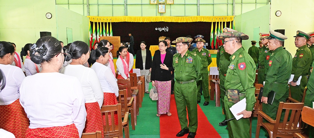 နိုင်ငံတော်လုံခြုံရေးနှင့် အေးချမ်းသာယာရေးကော်မရှင်ဥက္ကဋ္ဌ တပ်မတော်ကာကွယ်ရေးဦးစီးချုပ် ဗိုလ်ချုပ်မှူးကြီးမင်းအောင်လှိုင် ပြည်တပ်နယ်မှ အရာရှိ၊ စစ်သည်၊ မိသားစုများအား တွေ့ဆုံအမှာစကားပြောကြား