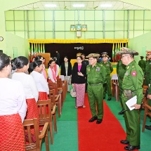 နိုင်ငံတော်လုံခြုံရေးနှင့် အေးချမ်းသာယာရေးကော်မရှင်ဥက္ကဋ္ဌ တပ်မတော်ကာကွယ်ရေးဦးစီးချုပ် ဗိုလ်ချုပ်မှူးကြီးမင်းအောင်လှိုင် ပြည်တပ်နယ်မှ အရာရှိ၊ စစ်သည်၊ မိသားစုများအား တွေ့ဆုံအမှာစကားပြောကြား