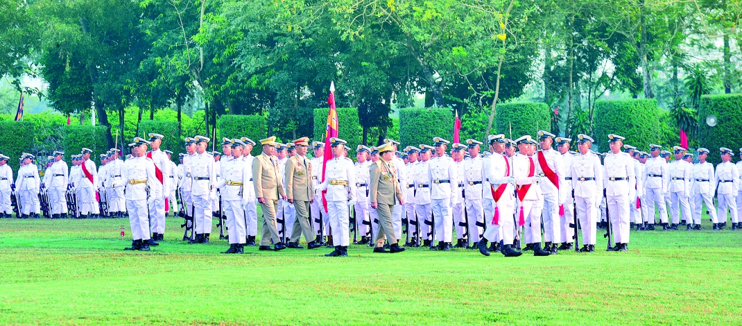 နိုင်ငံတော်လုံခြုံရေးနှင့် အေးချမ်းသာယာရေးကော်မရှင်ဥက္ကဋ္ဌ တပ်မတော်ကာကွယ်ရေးဦးစီးချုပ်  ဗိုလ်ချုပ်မှူးကြီး သတိုးမဟာသရေစည်သူ သတိုးသီရိသုဓမ္မမင်းအောင်လှိုင် တပ်မတော်ဆေးတက္ကသိုလ် ဗိုလ်လောင်းသင်တန်းအမှတ်စဉ် (၂၆) သင်တန်းဆင်းဂုဏ်ပြုစစ်ရေးပြအခမ်းအနားသို့ တက်ရောက် မိန့်ခွန်းပြောကြား 