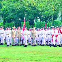 နိုင်ငံတော်လုံခြုံရေးနှင့် အေးချမ်းသာယာရေးကော်မရှင်ဥက္ကဋ္ဌ တပ်မတော်ကာကွယ်ရေးဦးစီးချုပ်  ဗိုလ်ချုပ်မှူးကြီး သတိုးမဟာသရေစည်သူ သတိုးသီရိသုဓမ္မမင်းအောင်လှိုင် တပ်မတော်ဆေးတက္ကသိုလ် ဗိုလ်လောင်းသင်တန်းအမှတ်စဉ် (၂၆) သင်တန်းဆင်းဂုဏ်ပြုစစ်ရေးပြအခမ်းအနားသို့ တက်ရောက် မိန့်ခွန်းပြောကြား 