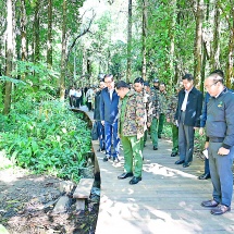 Acting President of the Republic of the Union of Myanmar, Chairman of State Security and Peace Commission, Senior General Min Aung Hlaing inspects conservation of the National Kandawgyi Garden in PyinOoLwin Turn PyinOoLwin into flower city through effective use of favourable soil and water resources 