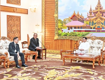 Acting President of the Republic of  the Union of Myanmar, Chairman of State Security and Peace Commission, Senior General Min Aung Hlaing receives a delegation led by Foreign Affairs Minister of Thailand