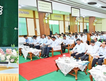 Acting President of the Republic of the Union of Myanmar, Chairman of  State Security and Peace Commission, Senior General Min Aung Hlaing  meets with township-level departmental officials and local elders from  Padaung, discusses regional development 