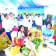 ပြည်ထောင်စုသမ္မတမြန်မာနိုင်ငံတော် ယာယီသမ္မတ နိုင်ငံတော်လုံခြုံရေးနှင့်အေးချမ်းသာယာရေးကော်မရှင်ဥက္ကဋ္ဌ ဗိုလ်ချုပ်မှူးကြီးမင်းအောင်လှိုင် ၂၀၂၆ ခုနှစ်၊ (၇၉)နှစ်မြောက် ပြည်ထောင်စုနေ့အထိမ်းအမှတ် ပြည်ထောင်စုအဆင့် MSME ထုတ်ကုန်ပြပွဲနှင့်စေဈးရောင်းပွဲတော်ရှိပြခန်းများအား သွားရောက်ကြည့်ရှုအားပေး