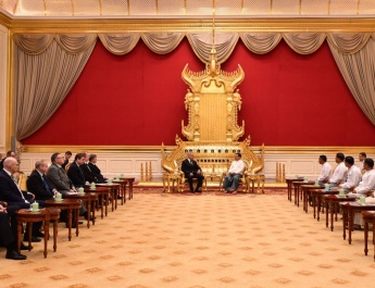 ပြည်ထောင်စုသမ္မတမြန်မာနိုင်ငံတော် ယာယီသမ္မတ နိုင်ငံတော်လုံခြုံရေးနှင့်အေးချမ်း သာယာရေး ကော်မရှင်ဥက္ကဋ္ဌဗိုလ်ချုပ်မှူးကြီးမင်းအောင်လှိုင် ရုရှားဖက်ဒရေးရှင်းနိုင်ငံလုံခြုံရေးကောင်စီအတွင်း ရေးမှူး H.E.Mr. Sergey SHOIGU ဦးဆောင်သည့်ကိုယ်စားလှယ်အဖွဲ့အား လက်ခံတွေ့ဆုံ 