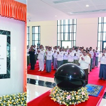 Naypyitaw State Academy ဘွဲ့နှင်းသဘင်ခန်းမ(ဘက်စုံသုံးခန်းမ) ဖွင့်ပွဲအခမ်းအနားကျင်းပ ပြည်ထောင်စုသမ္မတမြန်မာနိုင်ငံတော် ယာယီသမ္မတ နိုင်ငံတော်လုံခြုံရေးနှင့် အေးချမ်းသာယာရေးကော်မရှင်ဥက္ကဋ္ဌ ဗိုလ်ချုပ်မှူးကြီးမင်းအောင်လှိုင် တက်ရောက်ဖွင့်လှစ်ပေး