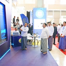 ပြည်ထောင်စုသမ္မတမြန်မာနိုင်ငံတော် ယာယီသမ္မတ နိုင်ငံတော်လုံခြုံရေးနှင့် အေးချမ်း သာယာရေးကော်မရှင်ဥက္ကဋ္ဌ ဗိုလ်ချုပ်မှူးကြီးမင်းအောင်လှိုင် ဒစ်ဂျစ်တယ်မြန်မာနည်း ပညာနှီးနှောဖလှယ်ပွဲနှင့် ပြပွဲအခမ်းအနားသို့ တက်ရောက်ဖွင့်လှစ်ပေး